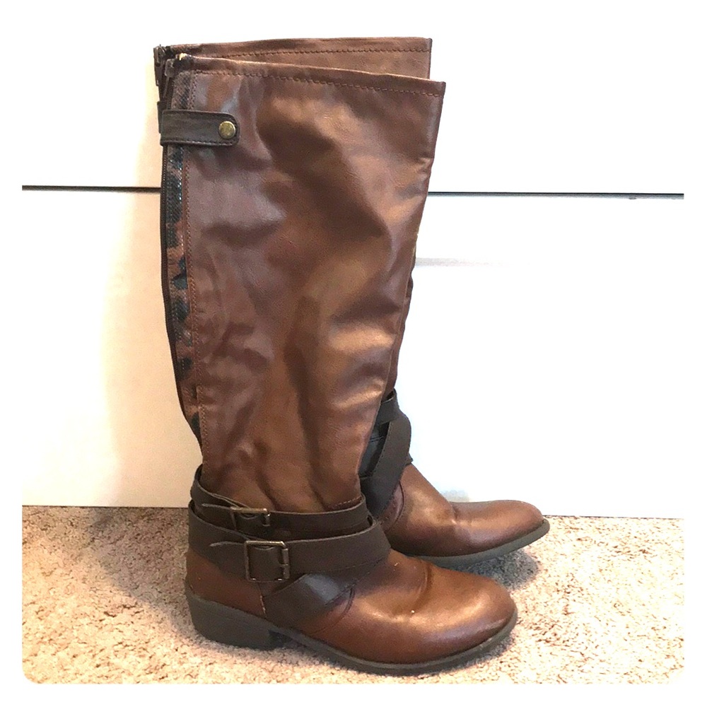 Brown Pink & Pepper Boots. Lightly worn.